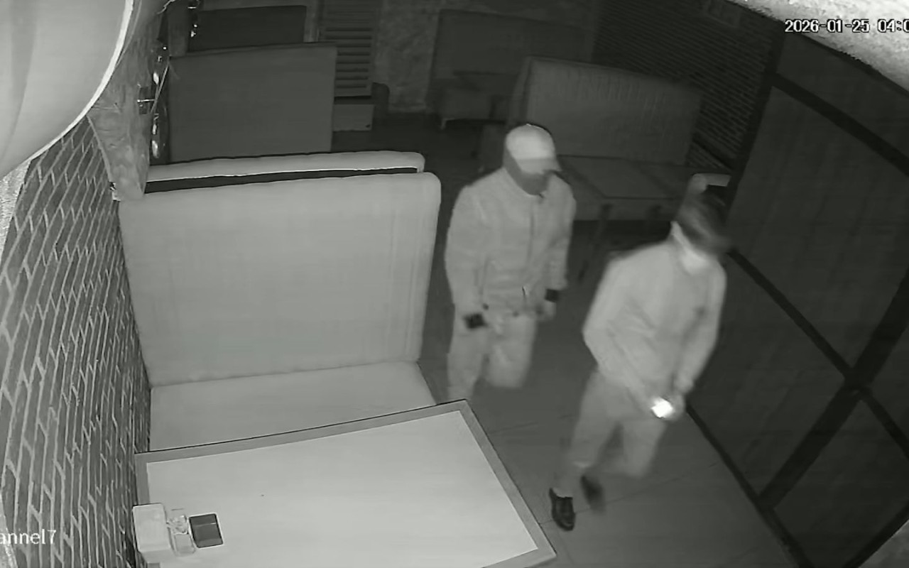 Kafedən oğurluq edənlər tutuldu - VİDEO