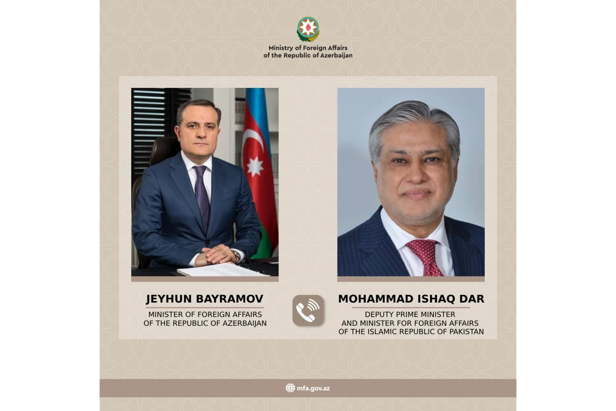 Ceyhun Bayramov pakistanlı həmkarına zəng etdi