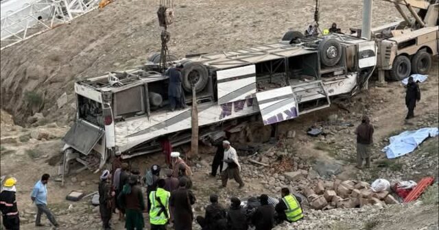 Əfqanıstanda 12 nəfər öldü