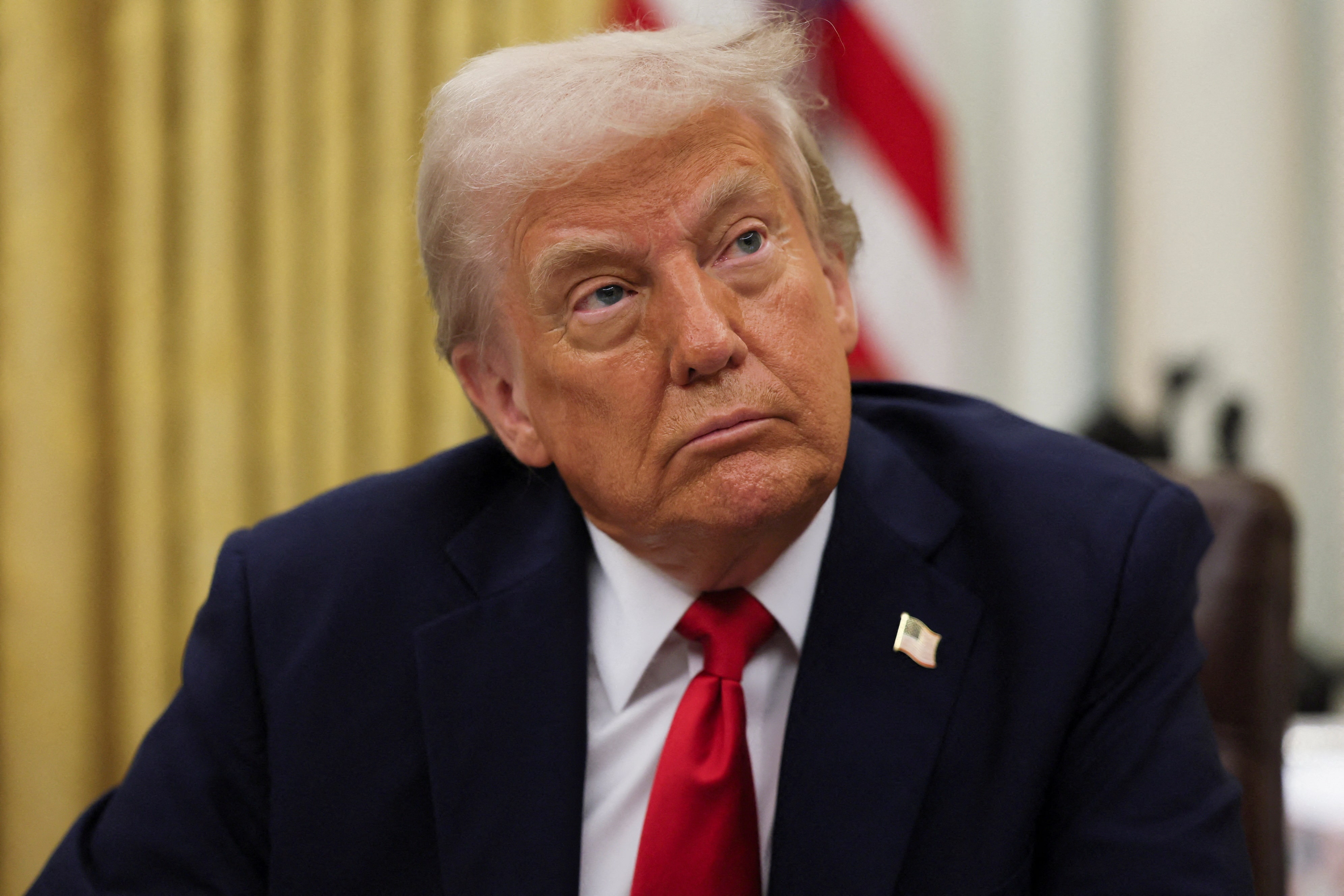 Donald Tramp ABŞ-ın silah satışı qaydalarını dəyişib