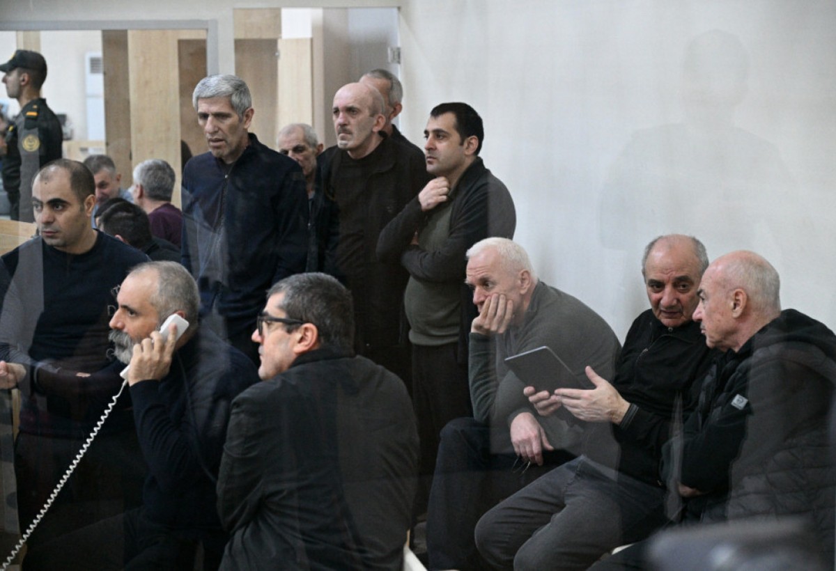 Cinayət və cəza: postmüharibə reallığı