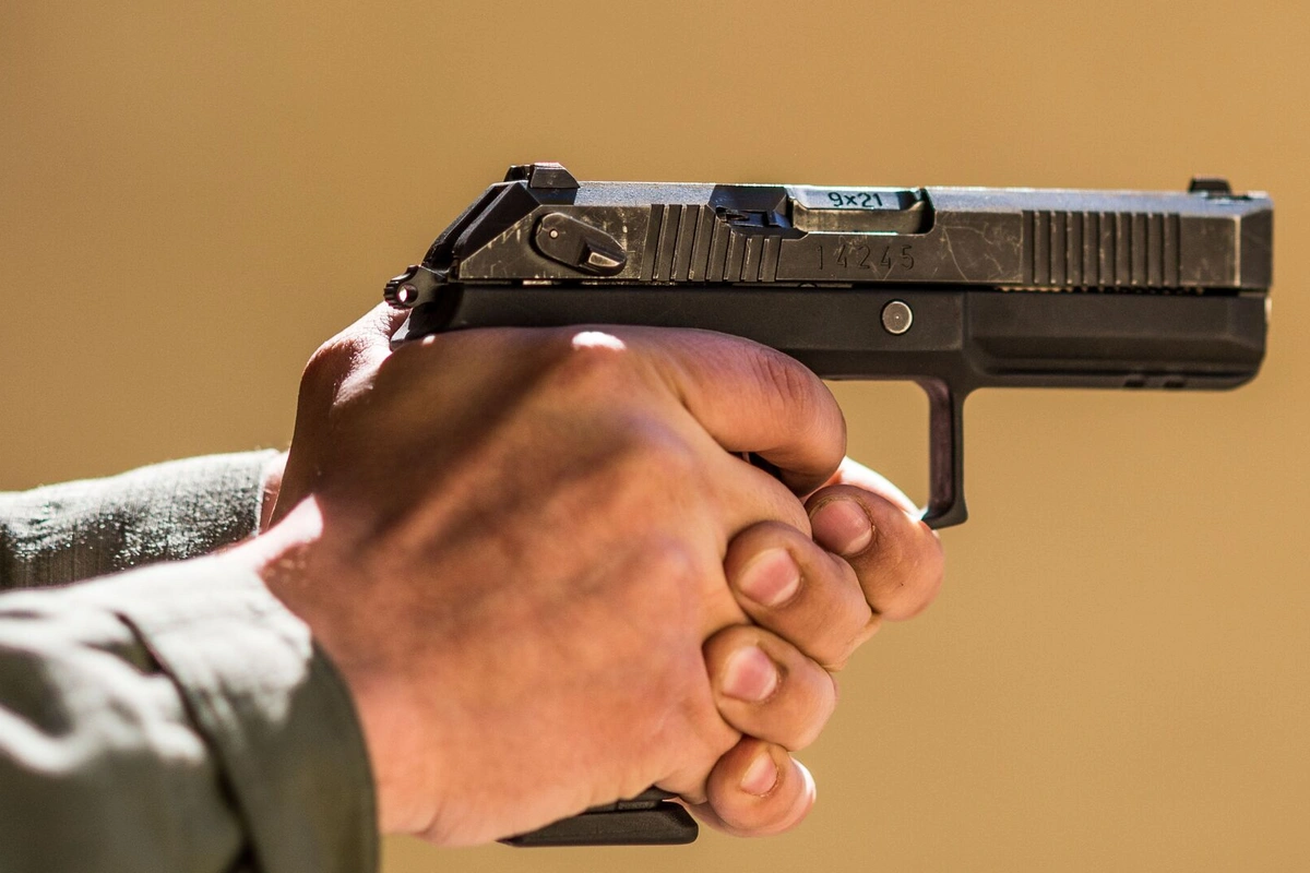 Silah satışına və idxalına dair yeni&nbsp;ŞƏRTLƏR