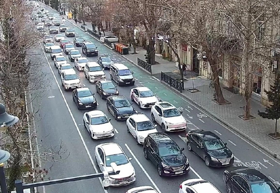 Paytaxtda tıxac olan küçələrin SİYAHISI