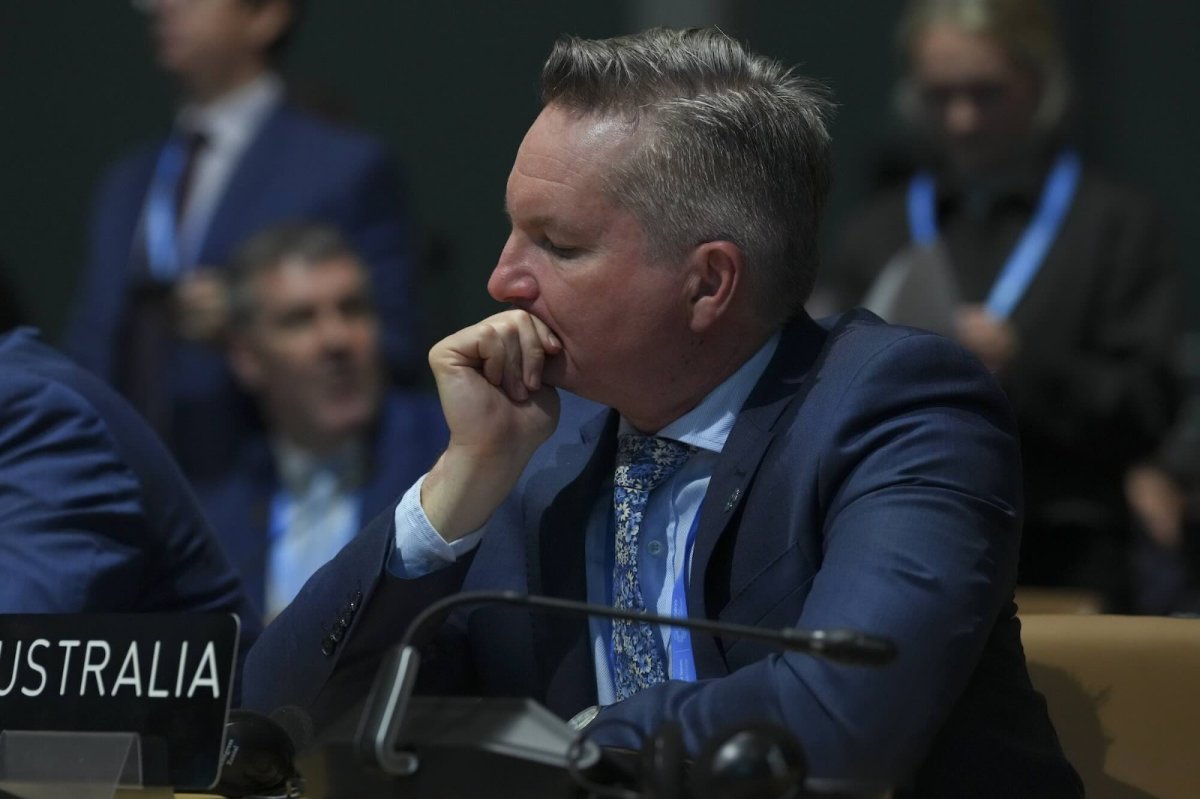 Bakıda nazirin başına iş gəldi -&nbsp;60 min dollarlıq QALMAQAL