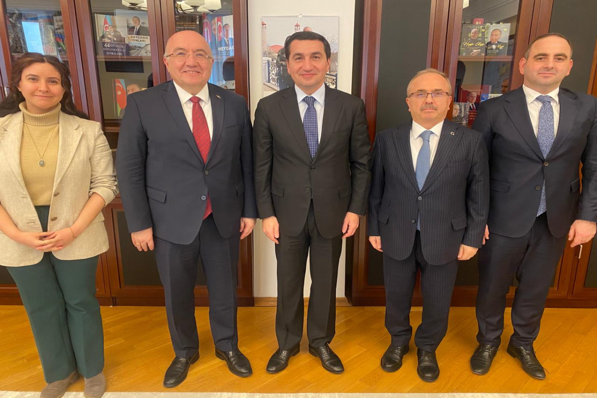 Azərbaycan-Türkiyə əlaqələri müzakirə olundu