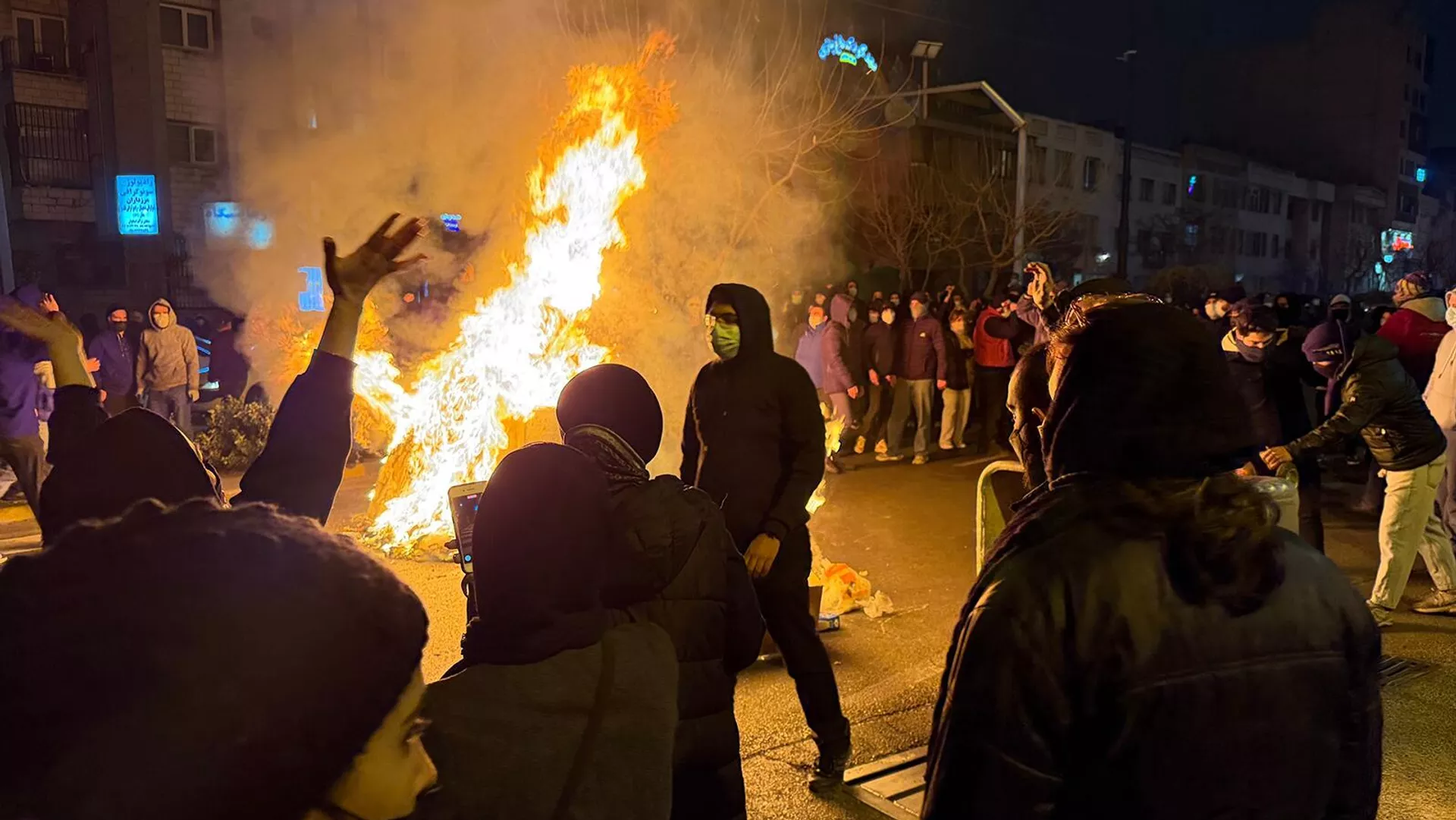 İranda daha bir siyasətçi həbs edildi