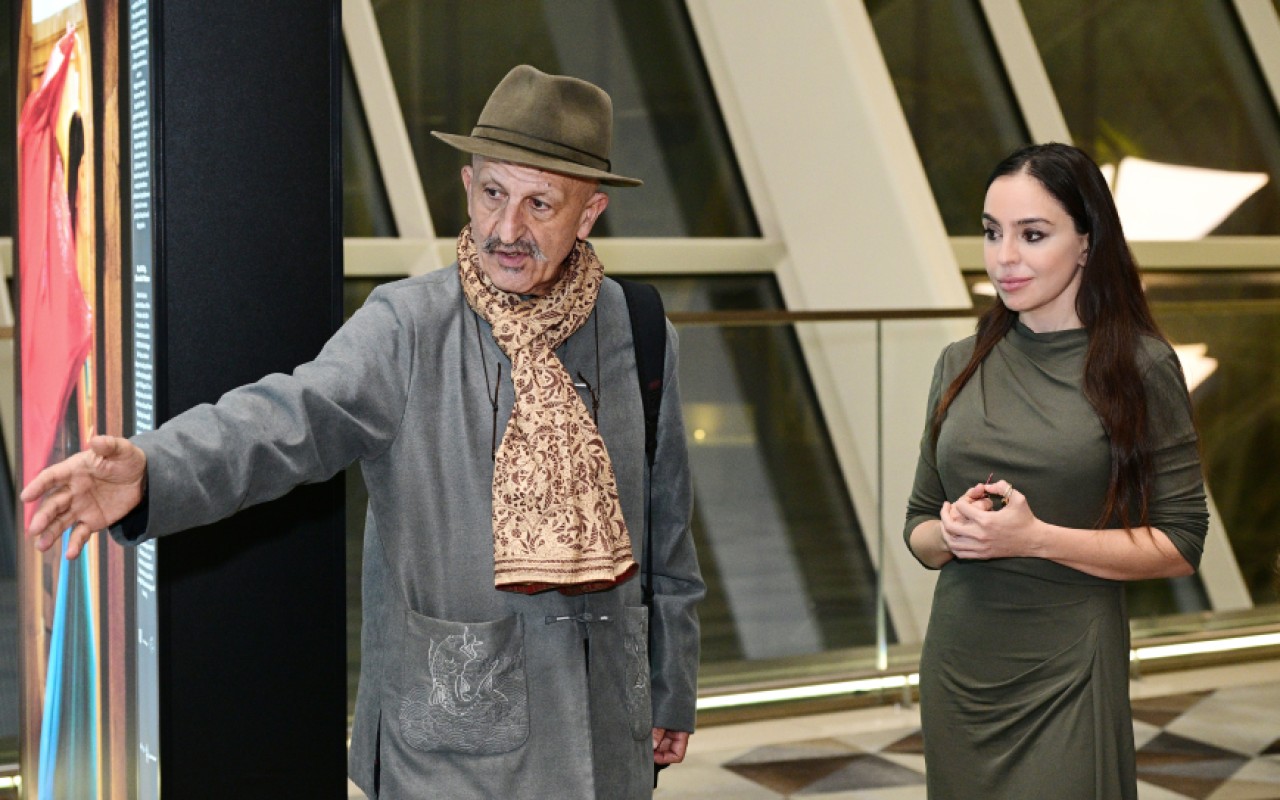 Leyla Əliyeva &ldquo;Yüksələn işıq&rdquo; sərgisində - FOTOLAR
