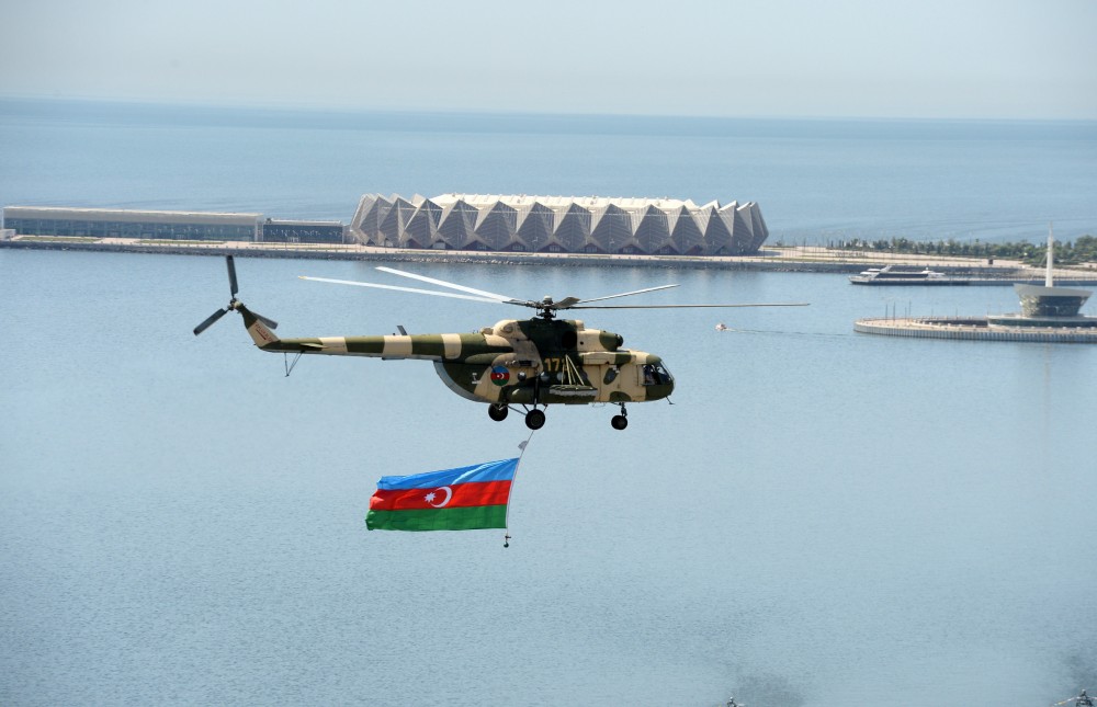 Göylərdə Azərbaycan imzası&nbsp;- Hərbi hava qüvvələri günüdür