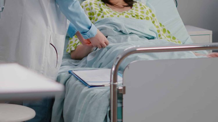 34 yaşlı qadın sirkə turşusundan zəhərləndi