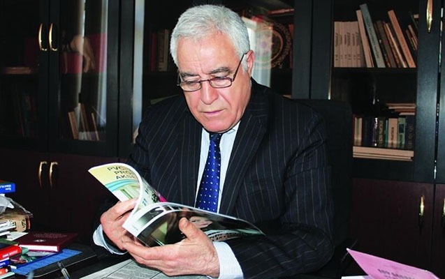 Öz şəxsiyyətinin memarı olan İNSAN