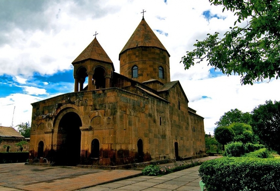 Qiyamçı keşişlər iclaşa toplaşdı