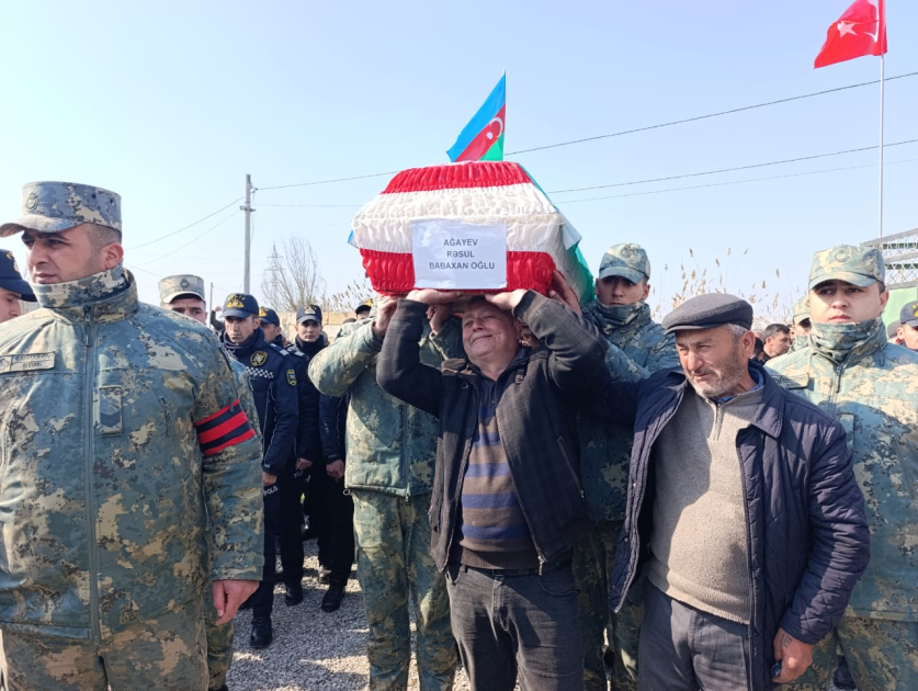 Şəhid Rəsul Ağayev Sabirabadda torpağa tapşırıldı - FOTOLAR