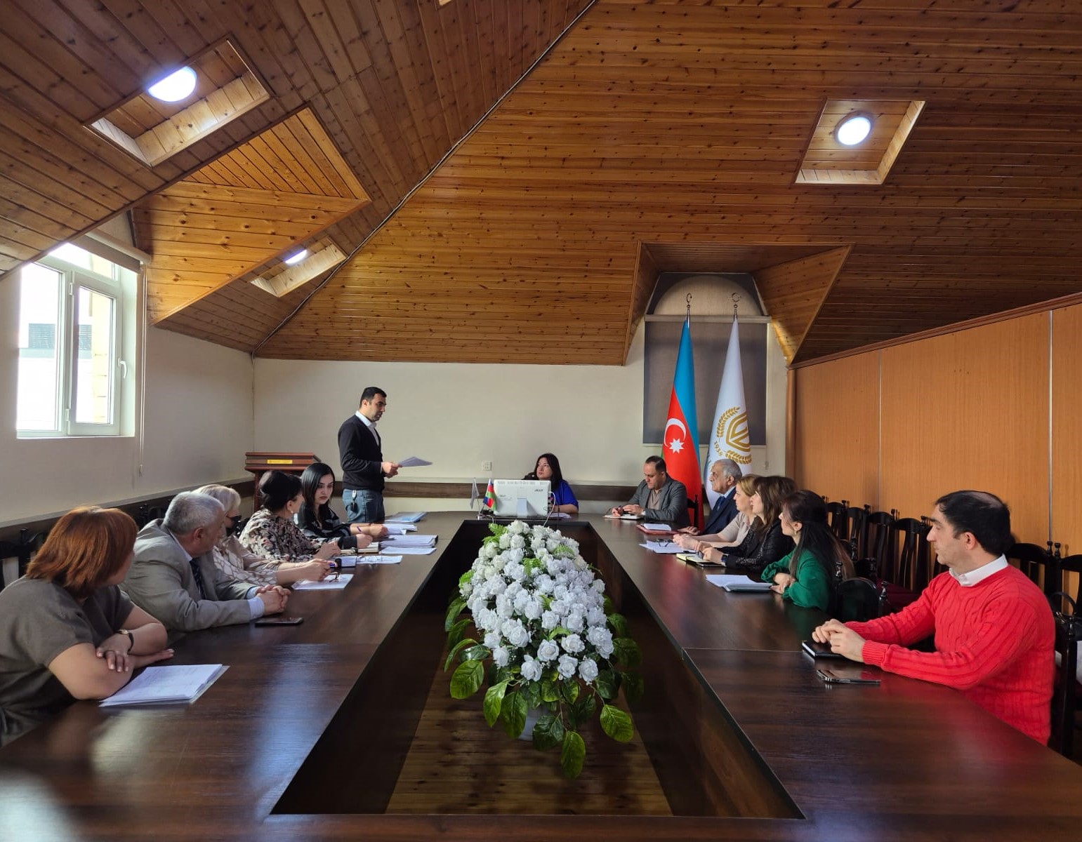 Gəncə Dövlət Universitetinin tabeliyinə verilmiş elmi müəssisələrin əməkdaşları ilə görüş - FOTO
