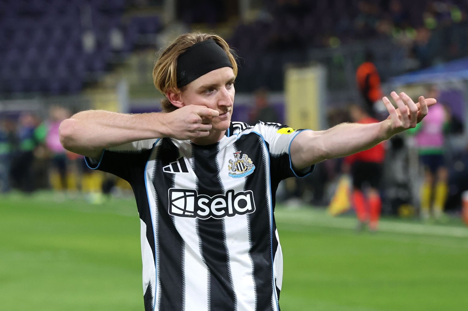 Azarkeşlərimizi 4 dəfə məyus edən "Nyukasl"lı Qordon kimdir?