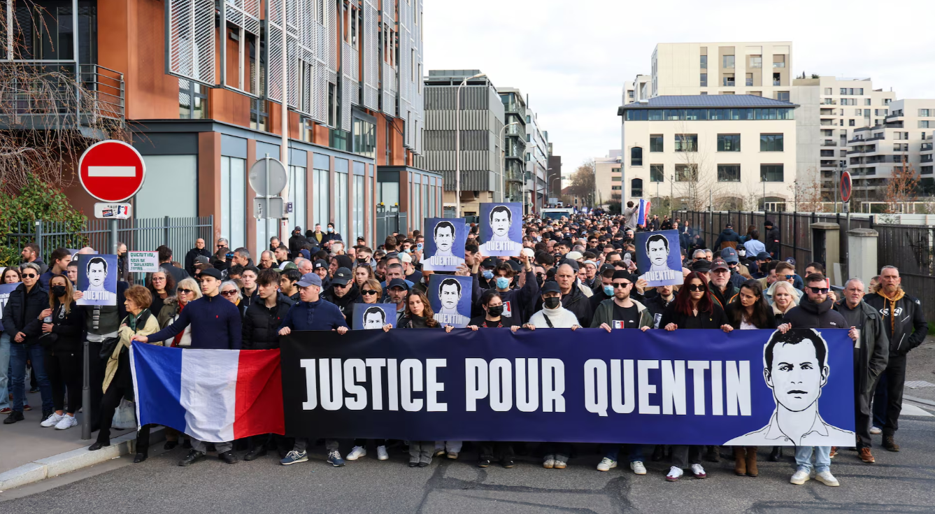 Fransada minlərlə insan YÜRÜŞƏ ÇIXIB