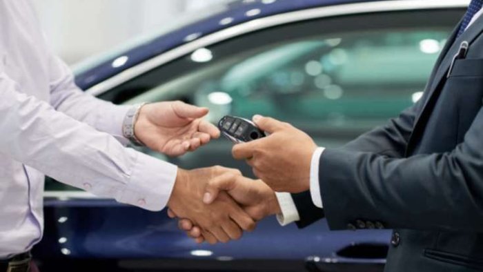 Azərbaycanda bəzi şəxslərə pulsuz maşın veriləcək