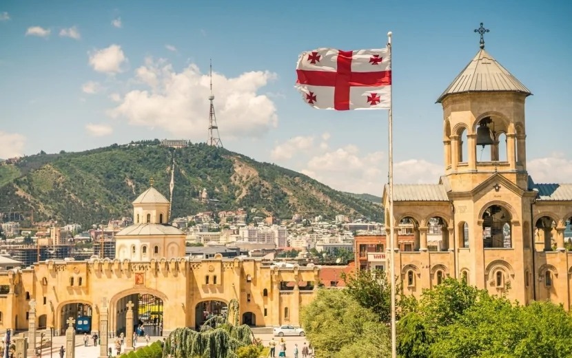 Əcnəbilər bəzi&nbsp;sahələrdə işləyə bilməyəcək