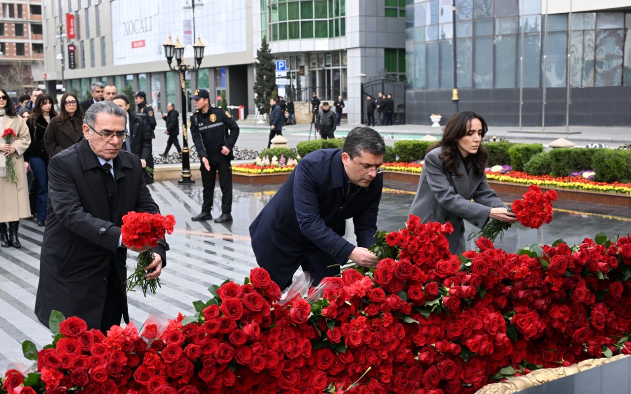 MEDİA-nın kollektivi "Ana harayı" abidəsini ziyarət etdi&nbsp;- FOTOLAR