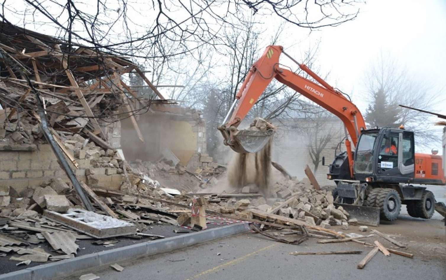 Yeni sürət qatarı buradan keçəcək:&nbsp;Evlər söküləcək