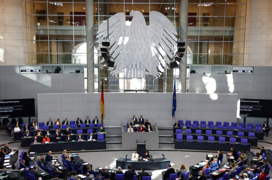 Almaniya dronlarla mübarizə üçün hərbi səlahiyyətləri genişləndirir