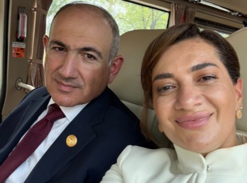 Paşinyan Anna Akopyandan ÜZR İSTƏDİ