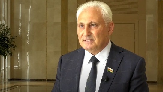 Efirlərə çağırılanlar bilmirsən müğənnidir, yoxsa boksyor - Hikmət Babaoğlu&nbsp;