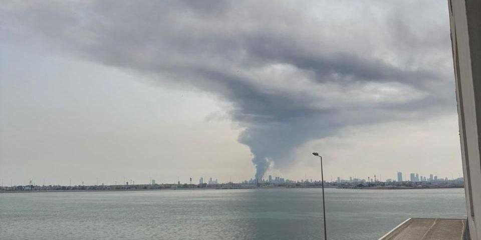 ABŞ-nin&nbsp;Beşinci Donanma bazasında güclü YANĞIN