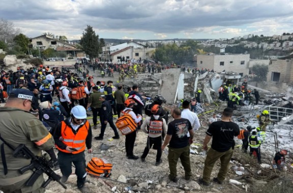 İran&nbsp;Beyt-Şemeşi ballistik raketlə vurdu -&nbsp;8 ölü