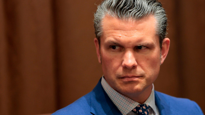 Məqsəd İranda rejim dəyişikliyinə nail olmaq deyil&nbsp;- ABŞ müharibə naziri&nbsp;