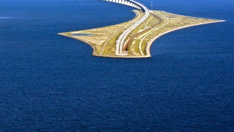 İran PUA-ları&nbsp;Bəhreynlə Səudiyyəni birləşdirən körpüyə zərbə endirib