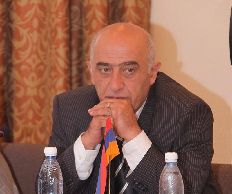 Eks-deputatın&nbsp;əmlakı və pulları müsadirə olunacaq