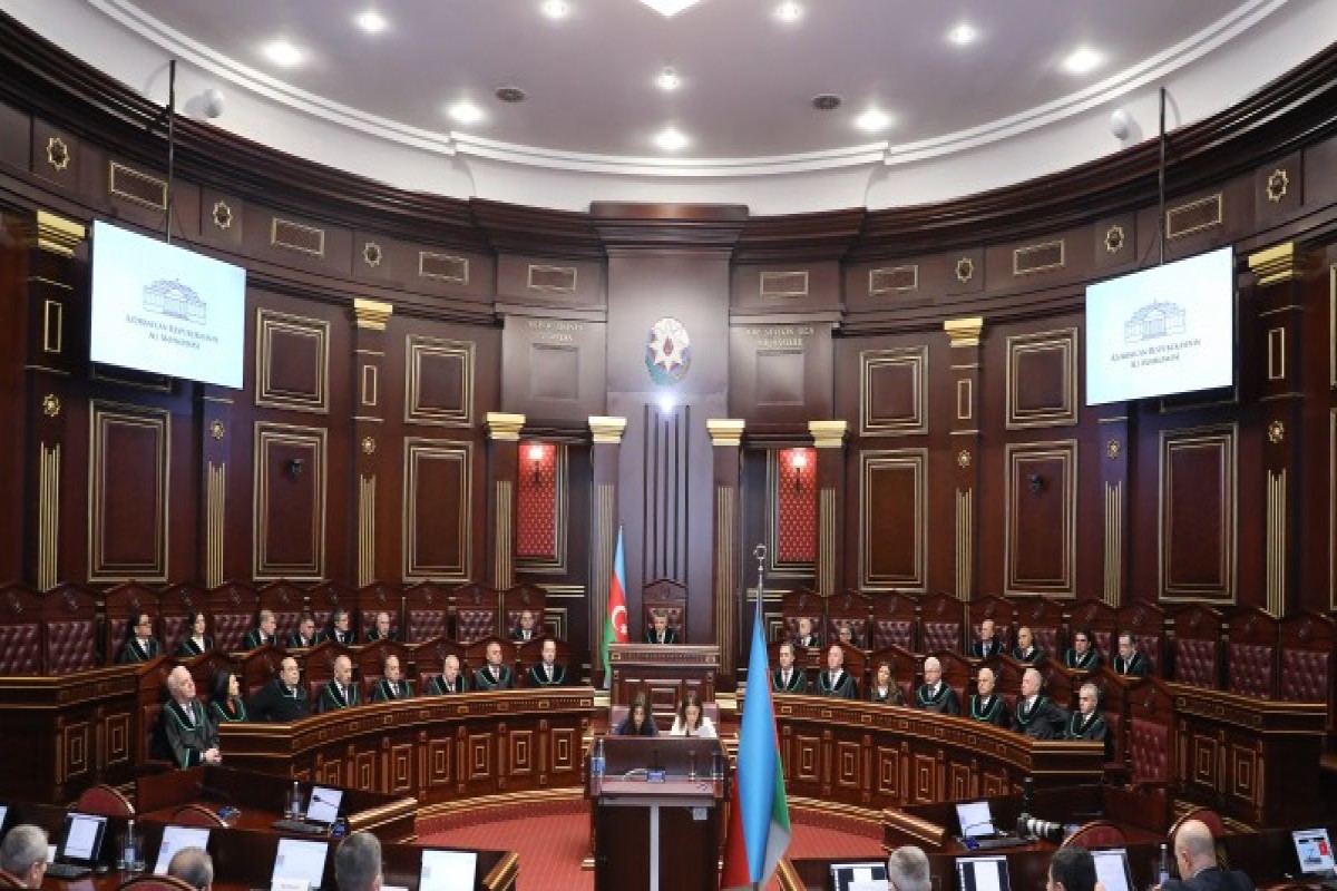 Yeni təyin olunan hakimlər and içdilər