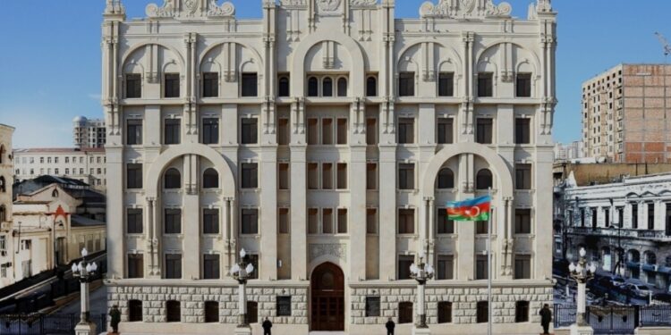 DİN rəhbərliyində 64 qadın var