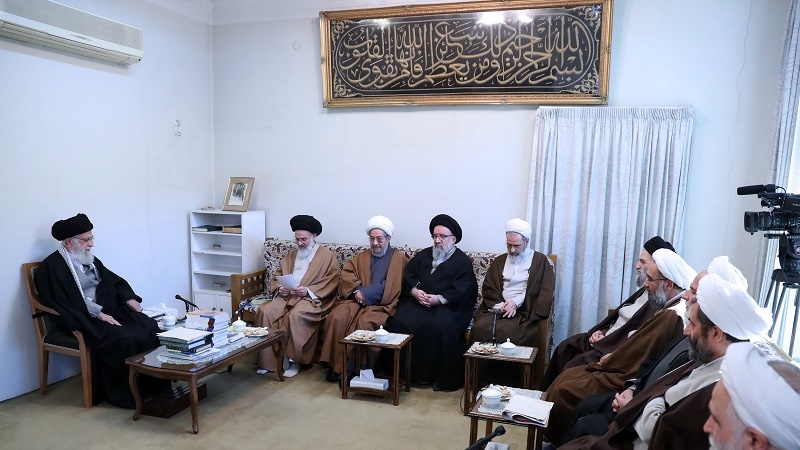 На аятолл сына Хаменеи&nbsp;чтобы они избрали лидером оказывается давление