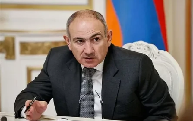 Paşinyan Ermənistandakı Rusiya bazasından&nbsp;danışdı