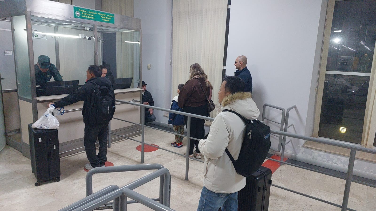 Avropa diplomatları Azərbaycan vasitəsilə təxliyə olundular