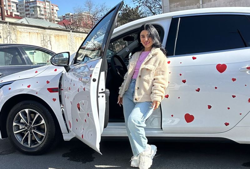 Deyirdilər "evdə otur, bozbaşını bişir"&nbsp;-&nbsp;Bolt sürücüsü Gülnar Kazımzadə&nbsp;