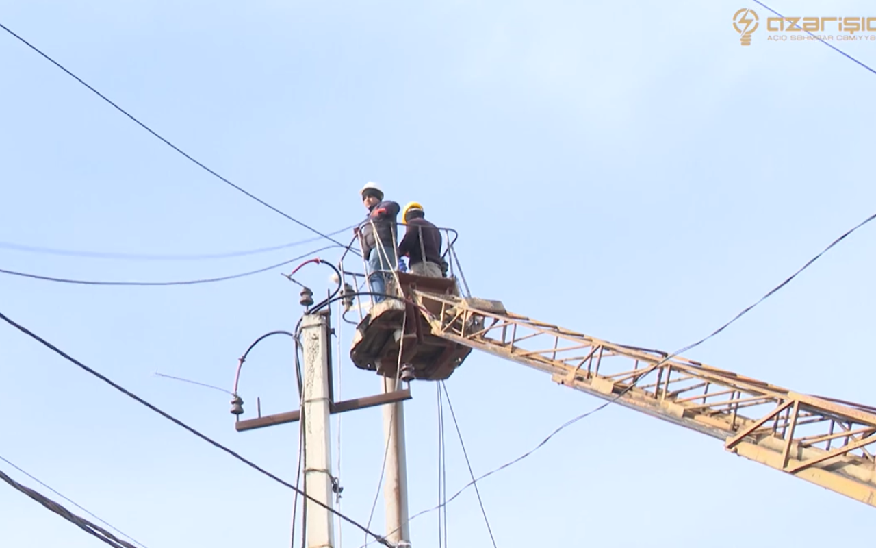 "Azərişıq" bəzi kəndlərin elektrik şəbəkəsini yeniləyir -&nbsp;VİDEO
