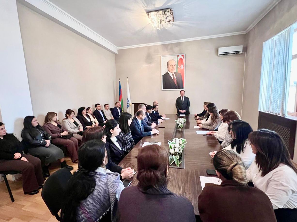 Круглый стол в Самухе - ФОТОГРАФИИ