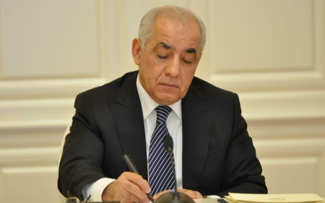 Əli Əsədov daha bir qərar&nbsp;imzaladı