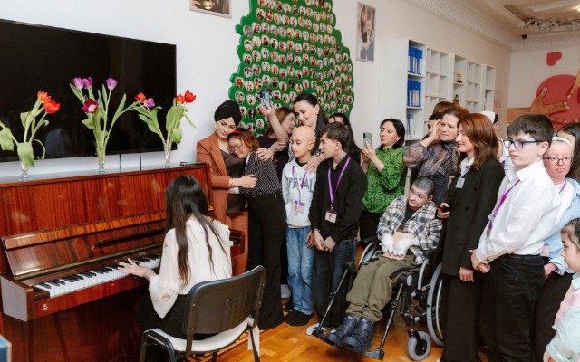 Leyla Əliyeva onlar üçün pianoda ifa etdi&nbsp;- FOTOLAR