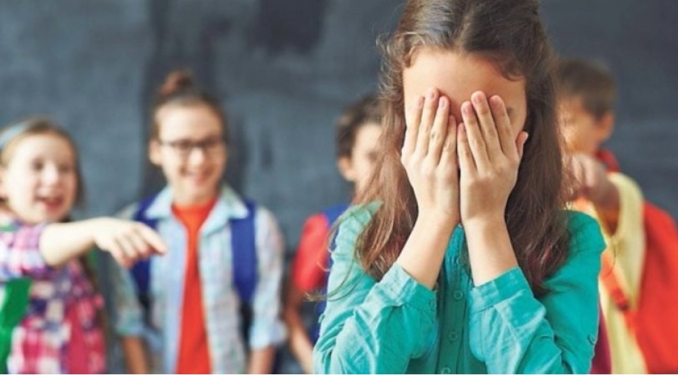 Uşağı döyərək tərbiyə edən müəllim cərimələnəcək