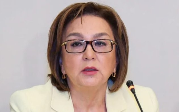 Bir fakt göstərsinlər ki, suallar dərsliyə uyğun deyil - Məleykə Abbaszadə