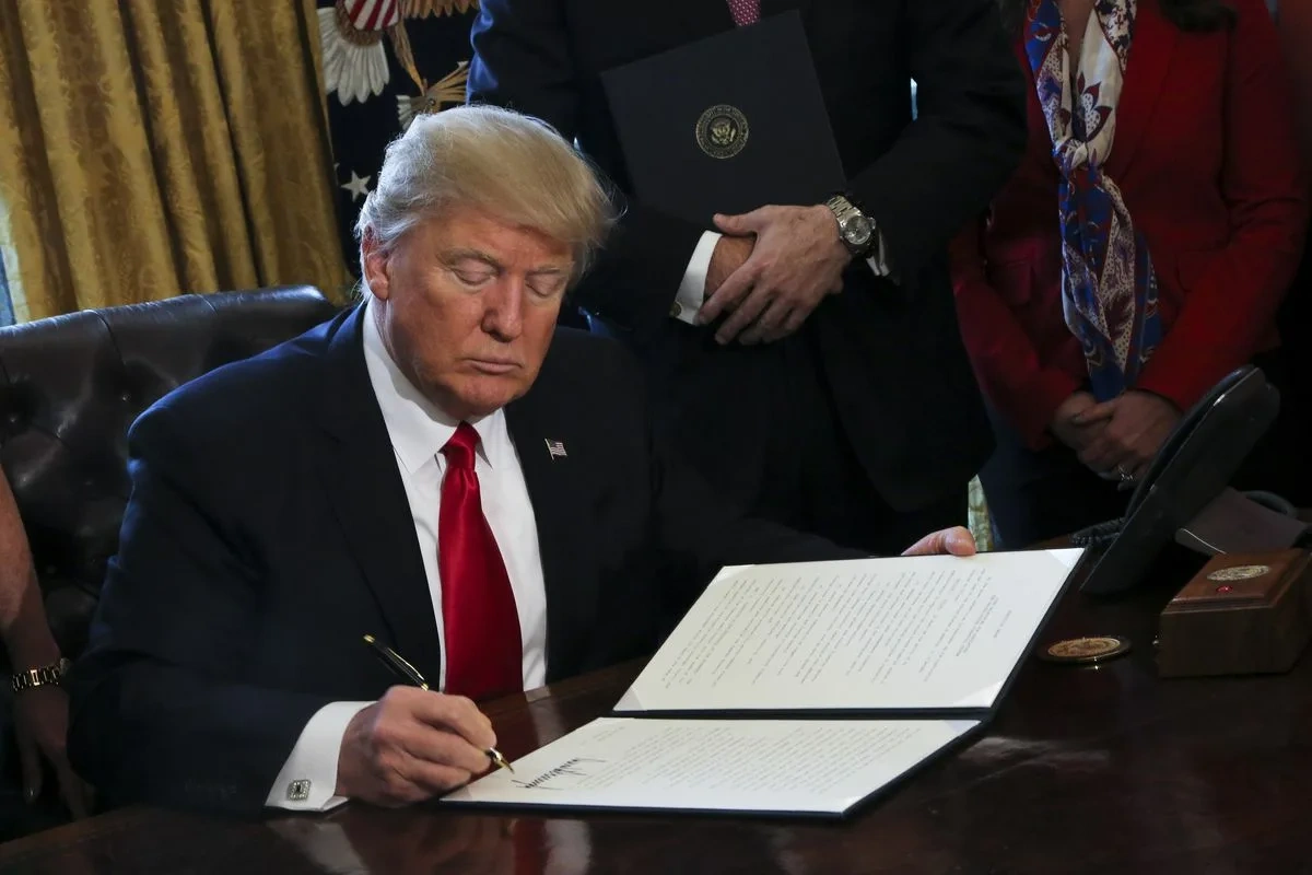 ABŞ İranla müharibədən geri çəkilməlidir -&nbsp;Ağ Evdən çağırış&nbsp;gəldi