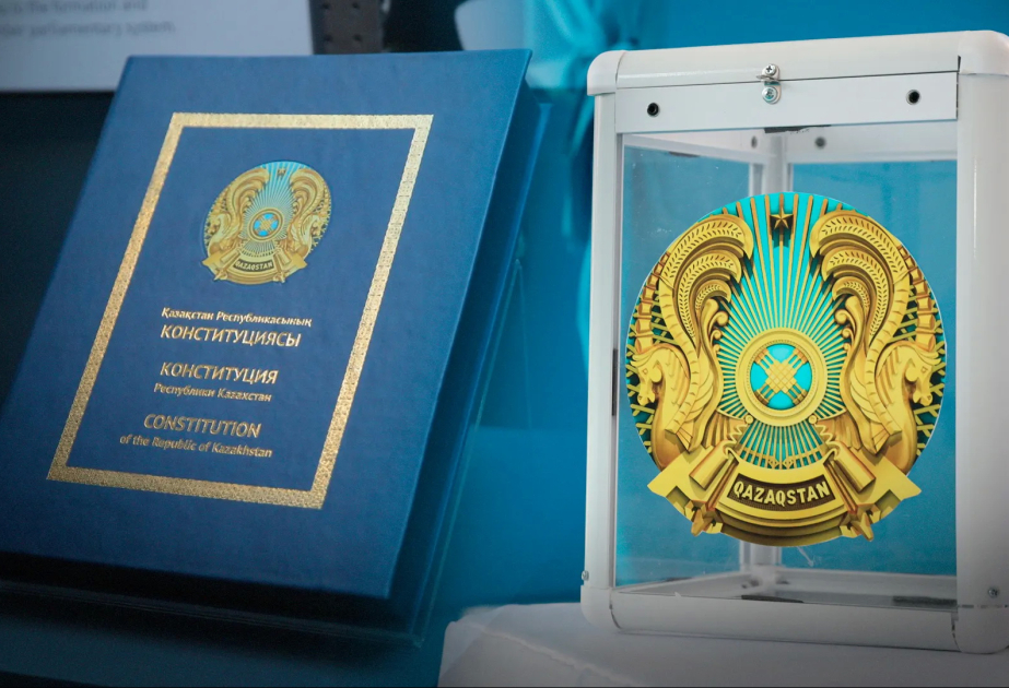Qazaxıstanda referendum KEÇİRİLİR