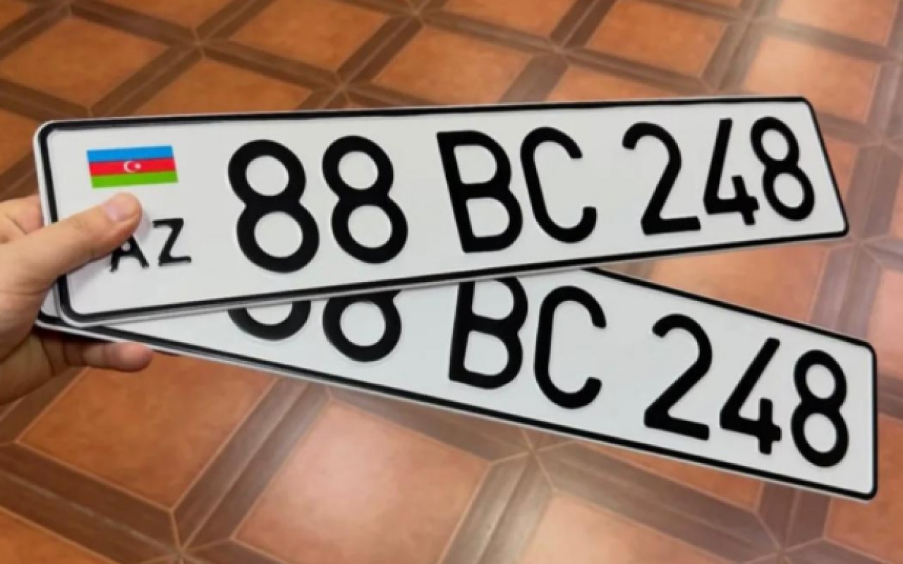 Azərbaycanda yeni nömrə nişanlarının verilməsinə başlanıldı&nbsp;- VİDEO