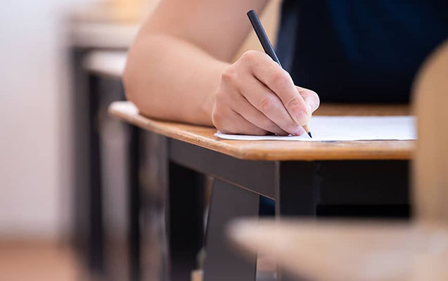 DİM xaricdə təhsil alanlar üçün imtahan keçirib