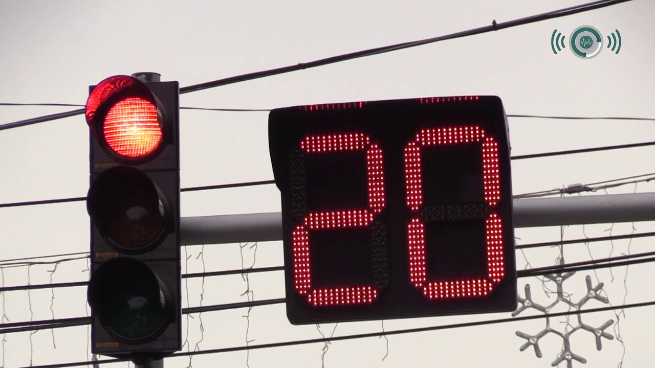 Bakıda işıqforlarda saniyəölçən tablolar yığışdırılır