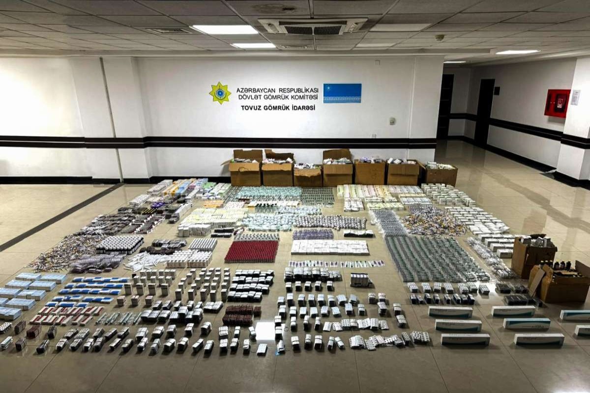 Türkiyədən qanunsuz dərman gətirənlər gömrükdə saxlanıldı