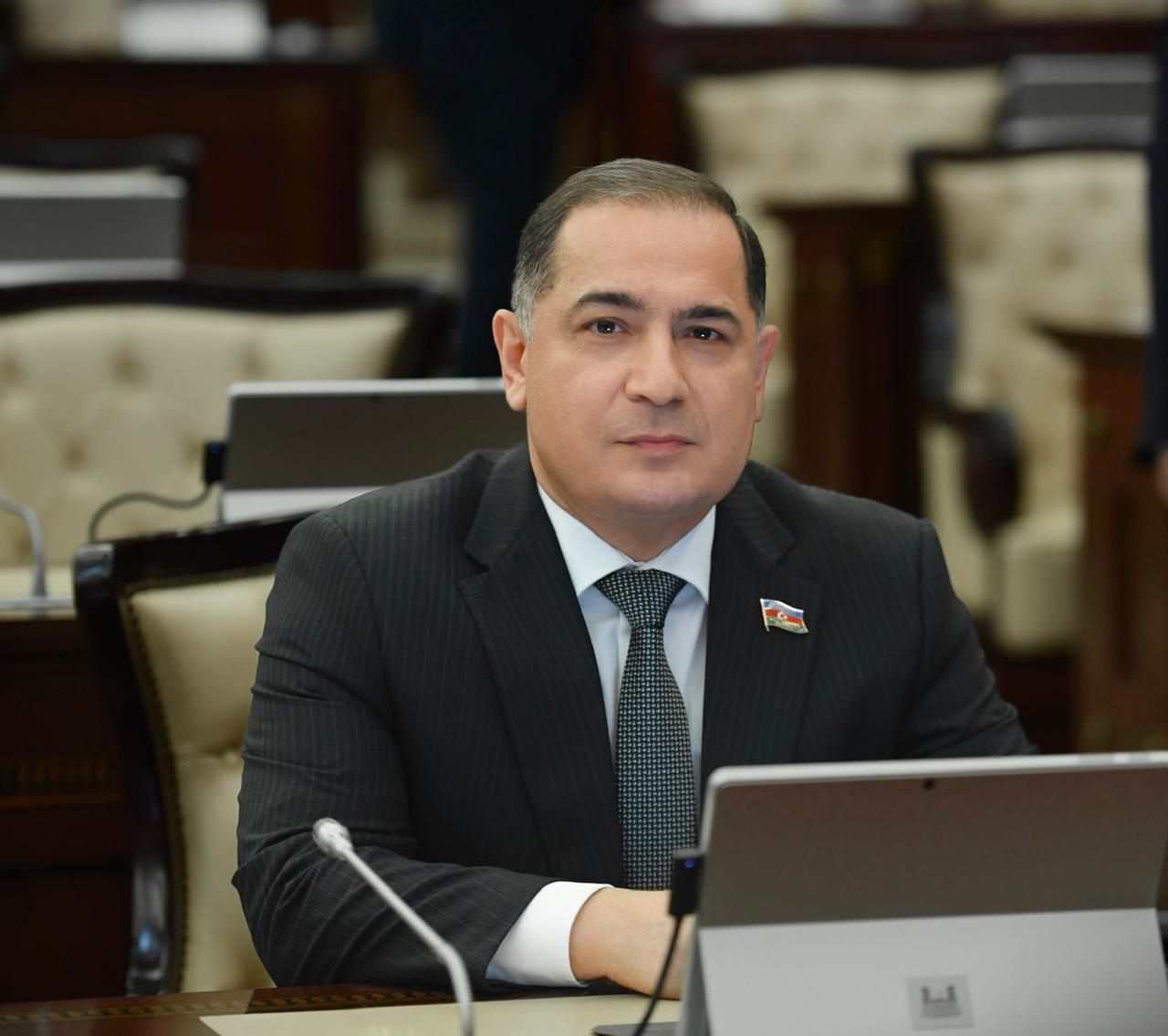 Azər Əmiraslanov: &ldquo;Dövlət qulluğu üzrə əmək haqqı sistemində dəyişikliklər institusional islahatların tərkib hissəsidir&rdquo;